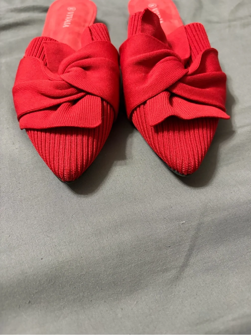 Vivaia Yaffa pointed toe knot sandals ruby red womens 36/5.5-6